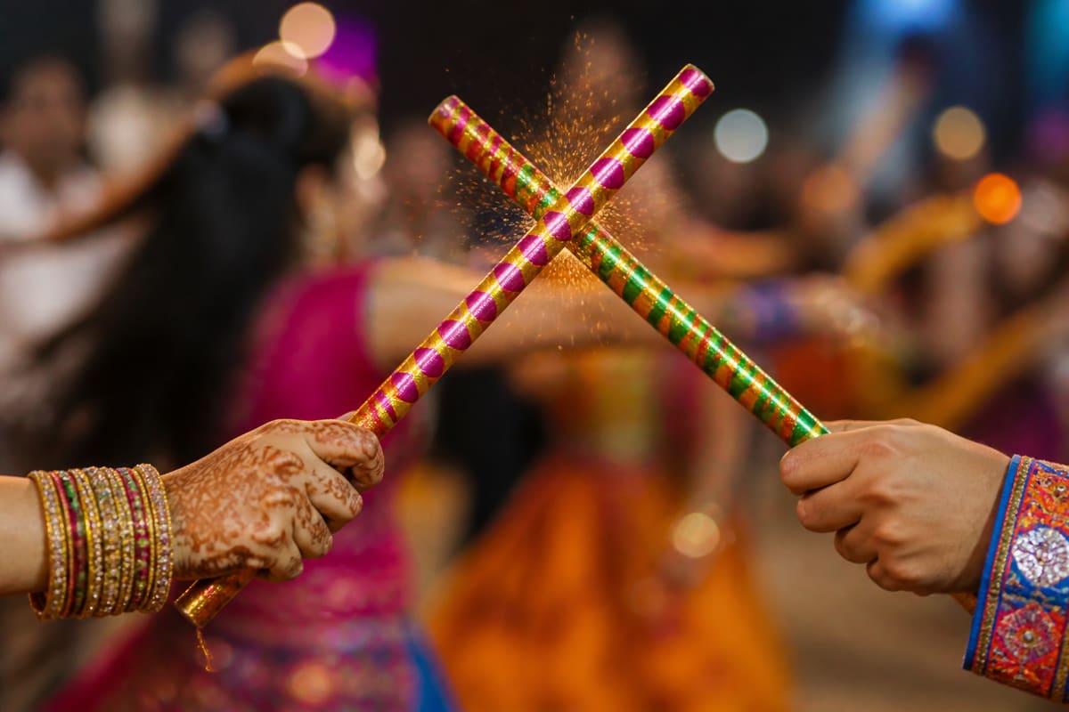 Dandiya sticks clashing