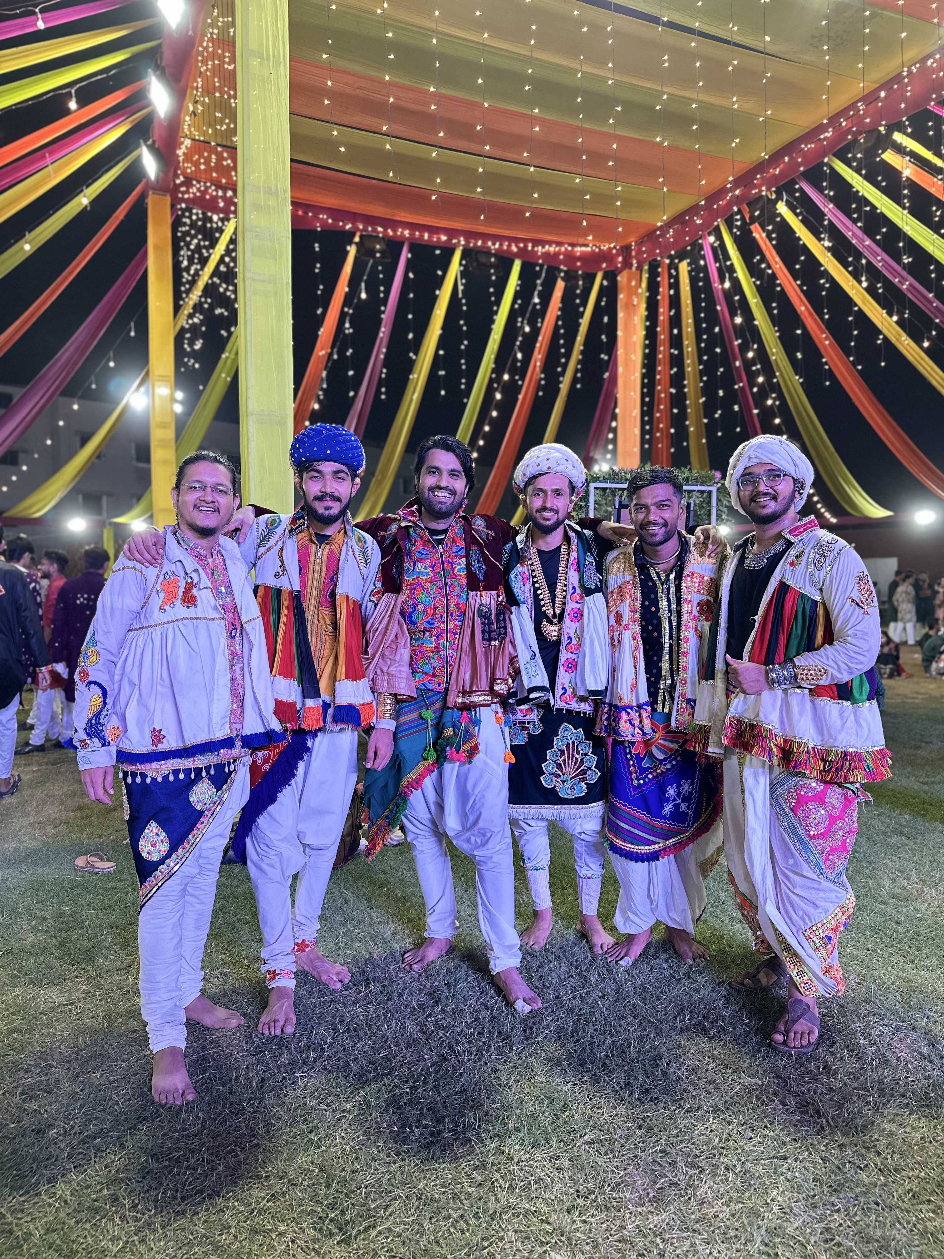 Vastram festive Kediya and Kediyu looks at a Navratri celebration